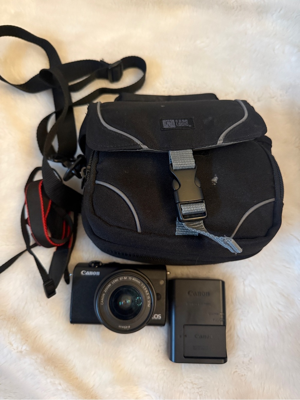 Canon EOS M200 Mirrorless Camera Bundle 📸✨